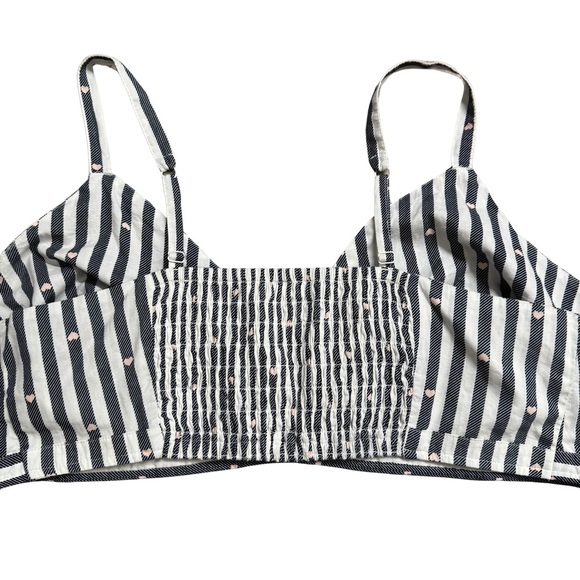 Old Navy Striped Mocked Cross-Front Poplin Bralette Pink Hearts Valentine’s Day - Picture 8 of 10